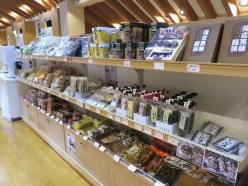 奥多摩温泉もえぎの湯のお土産コーナー
