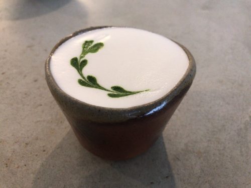 うつわとカフェLimの抹茶ラテ