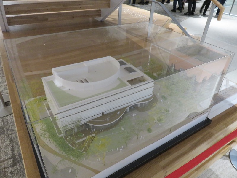 板橋区新中央図書館の模型(1/100)