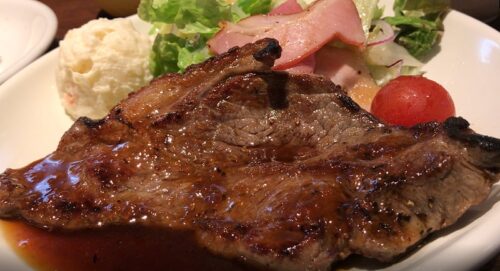 上野の肉の大山でステーキランチ