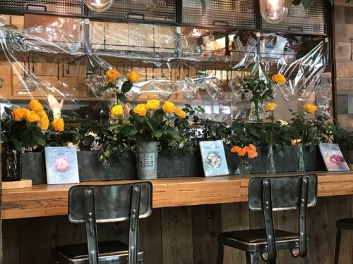 青山フラワーマーケット ティーハウス赤坂Bizタワー店のカウンター席